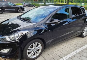 Hyundai i30 150.000 km 5.900 &euro; Bergkamen 59192