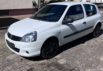 Renault Clio 166.000 km 2.350 &euro; Dortmund 44145