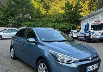 Hyundai i20 39.700 km 8.300 &euro; Hagen 58089
