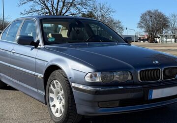 BMW 728 246.139 km 8.899 &euro; Dortmund 44139