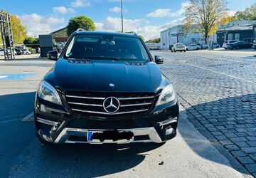 Mercedes-Benz ML 350 201.815 km 16.900 &euro; Dortmund 44357