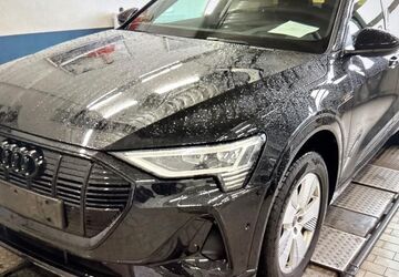 Audi e-tron 48.469 km 33.850 &euro; Hagen 58091
