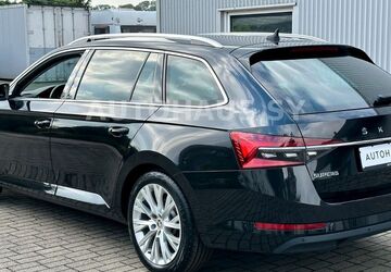 Skoda Superb 211.000 km 12.890 &euro; Castrop-Rauxel 44575