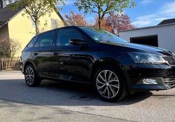 Skoda Fabia 134.830 km 7.999 &euro; Halver 58553