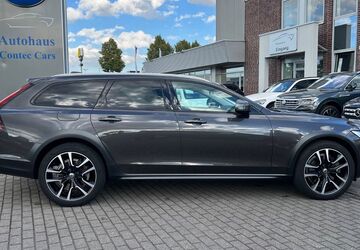 Volvo V90 Cross Country 124.945 km 37.950 &euro; Werl 59457