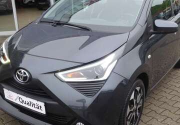 Toyota Aygo 85.247 km 9.990 &euro; Iserlohn 58638