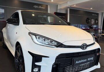Toyota Yaris 10.821 km 36.950 &euro; Schwerte 58239