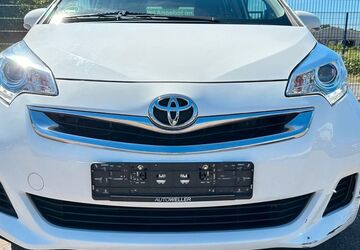Toyota Verso-S 78.000 km 5.750 &euro; Castrop-Rauxel 44579